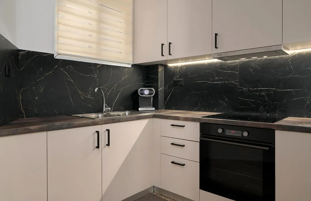 Venias Two-Bedroom Apartment Kallimarmaro And Zappeio Area-1